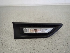 KIA SOUL I 09-11 KIERUNKOWSKAZ NA BŁOTNIK PRAWY POWTÓRZENIE LISTWA