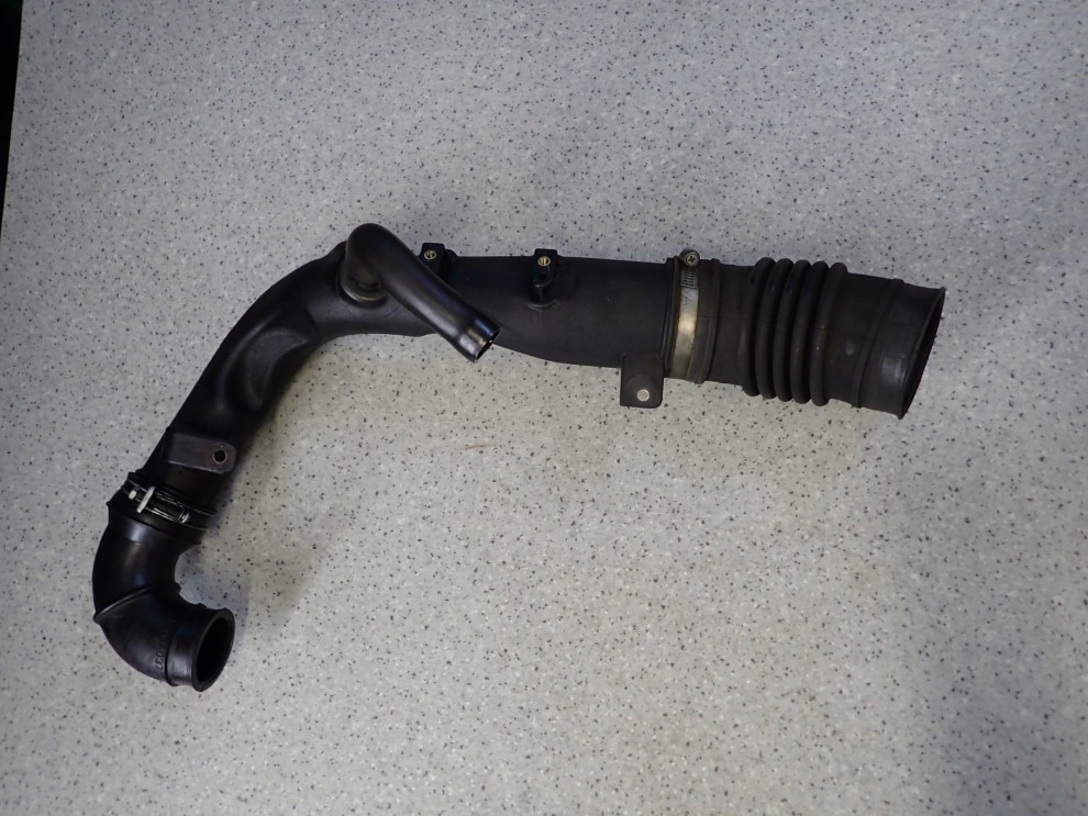 MITSUBISHI GRANDIS 03-11 2.0 DID RURA POWIETRZA 3/6