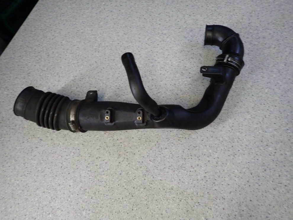 MITSUBISHI GRANDIS 03-11 2.0 DID RURA POWIETRZA 4/6