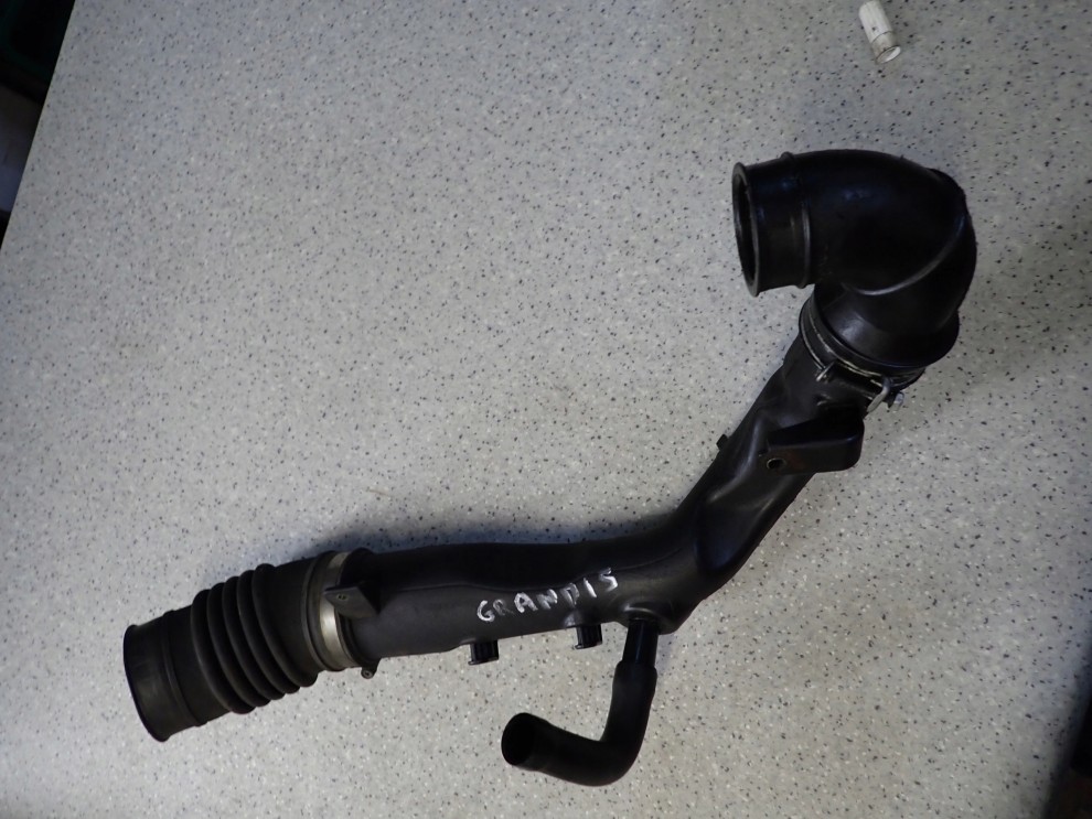 MITSUBISHI GRANDIS 03-11 2.0 DID RURA POWIETRZA 5/6