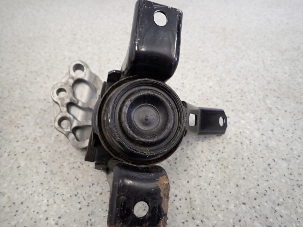 SUZUKI CELERIO 14-19 PODUSZKA SILNIKA PRAWA OLEJOWA 7/7