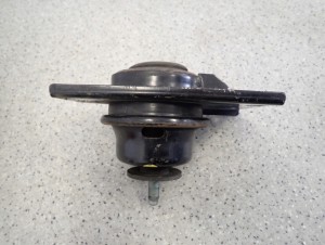 KIA RIO II 1.5 CRDI 05-10 PODUSZKA SILNIKA PRZEDNIA PRAWA 6/6 MINIATURA