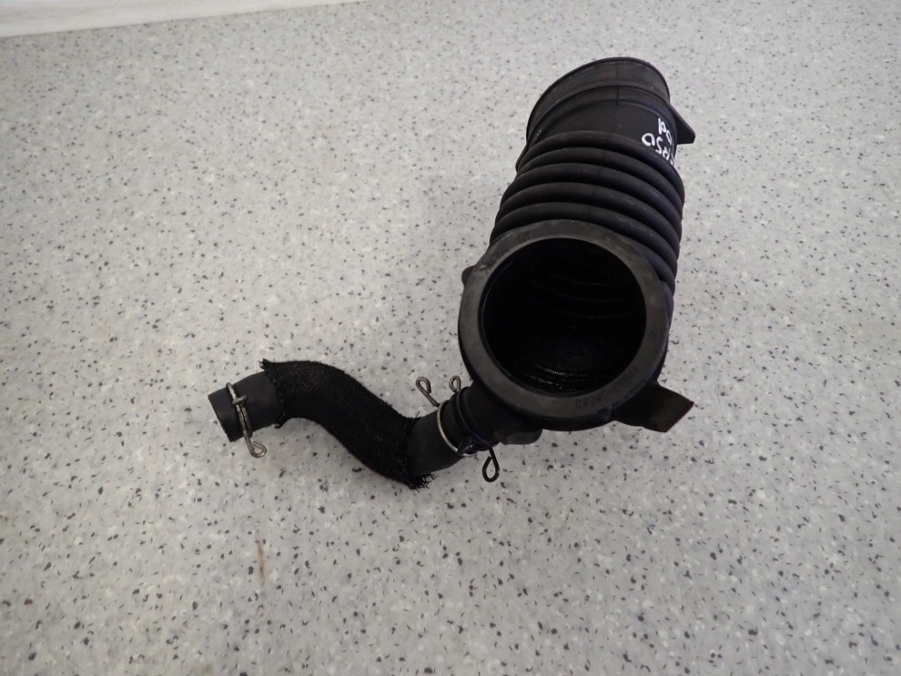 TOYOTA VERSO 09- 2.0D RURA PRZEWÓD POWIETRZA 7/8