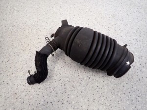 TOYOTA VERSO 09- 2.0D RURA PRZEWÓD POWIETRZA