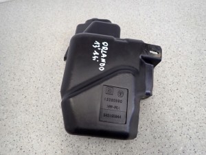 CHEVROLET ORLANDO 10- ZBIORNICZEK PŁYNU DO SPRYSKIWACZY 2/7 MINIATURA