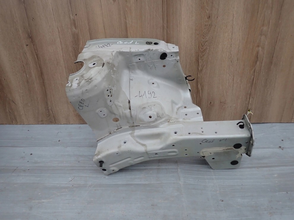 KIA CEED 07-12 PODŁUŻNICA PRZEDNIA LEWA 1/6