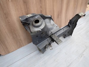 SUZUKI SWIFT MK7 10- MK7 PODŁUŻNICA PRZEDNIA LEWA 3/6 MINIATURA