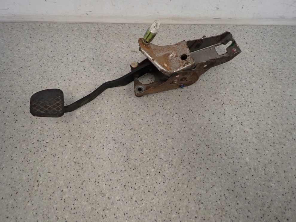 HONDA FR-V FRV PEDAŁ SPRZĘGŁA 2/5