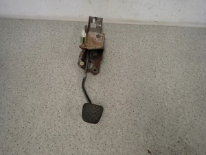 HONDA FR-V FRV PEDAŁ SPRZĘGŁA