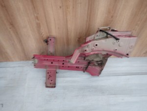 NISSAN MICRA K13 10- PODŁUŻNICA PRZEDNIA LEWA AY4 5/7 MINIATURA