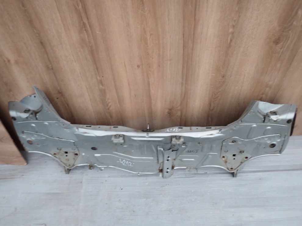 TOYOTA YARIS II 06-11 PAS TYLNY 4/9