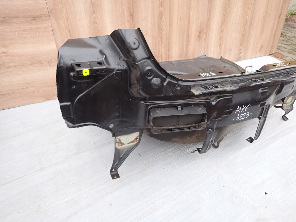 SUZUKI SWIFT III MK6 05-10 PAS TYLNY WANNA 4/8