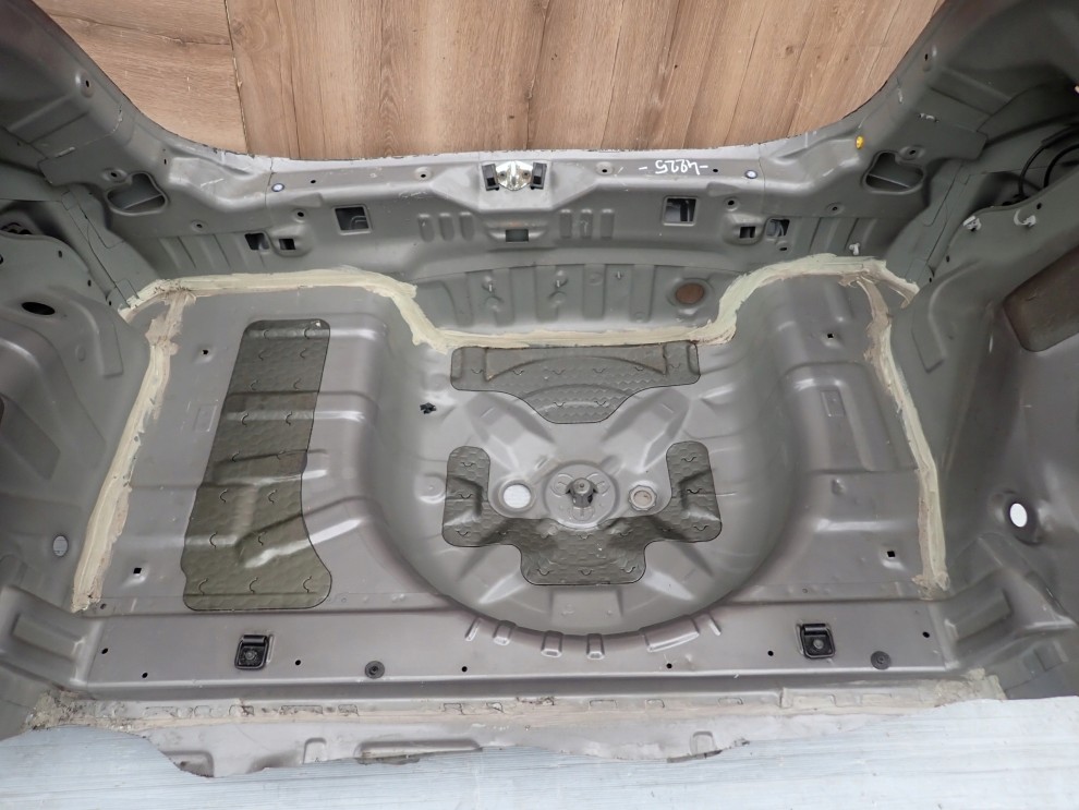 HYUNDAI IX20 09- PAS TYLNY WANNA BŁOTNIK TYLNY 13/13