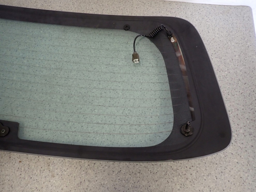 HYUNDAI SANTA FE I 01-06 SZYBA TYLNA KLAPY BAGAŻNIKA 8/8