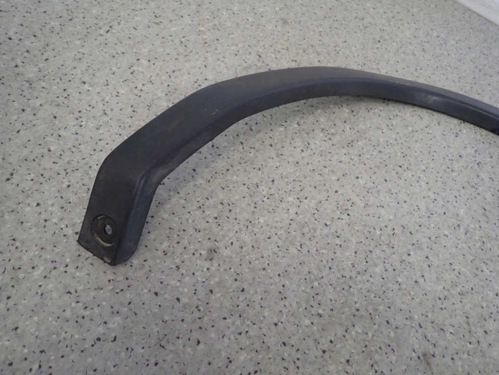 SUZUKI IGNIS 00-03 LISTWA BŁOTNIKA TYLNA LEWA 4/13