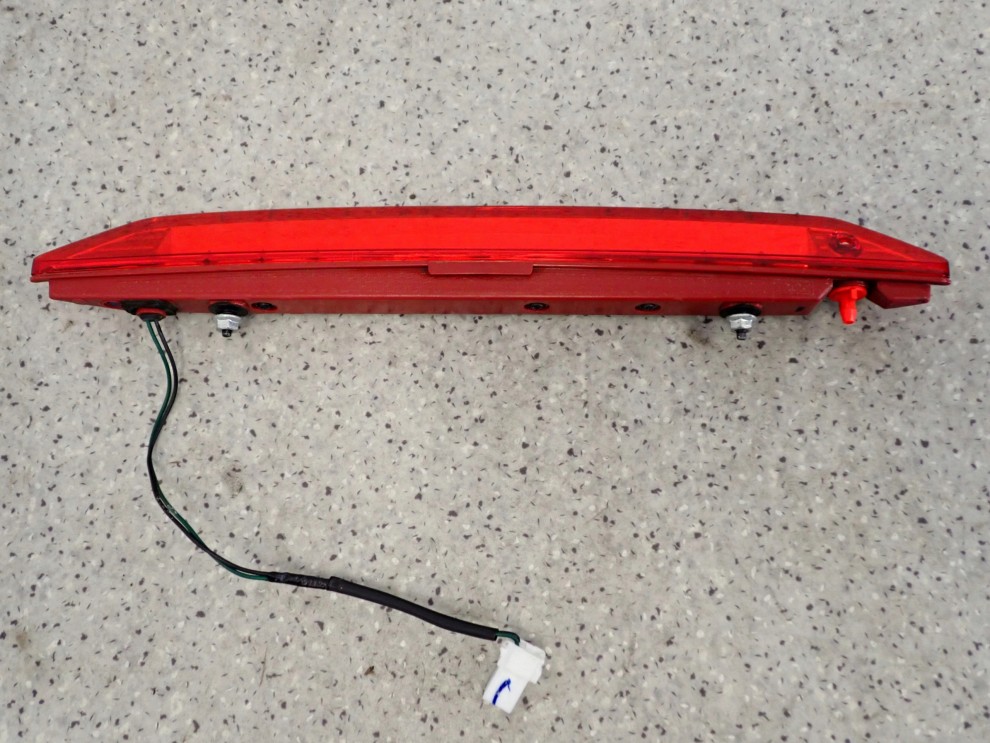 HYUNDAI IX20 HB 09- LAMPA TYLNA W KLAPĘ 3-CI STOP 10/10