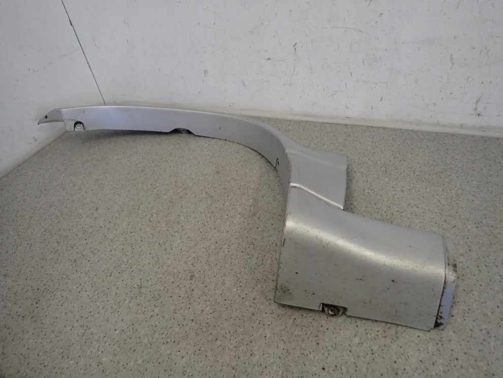 SUZUKI GRAND VITARA 99- LISTWA BŁOTNIKA LEWA 3/8