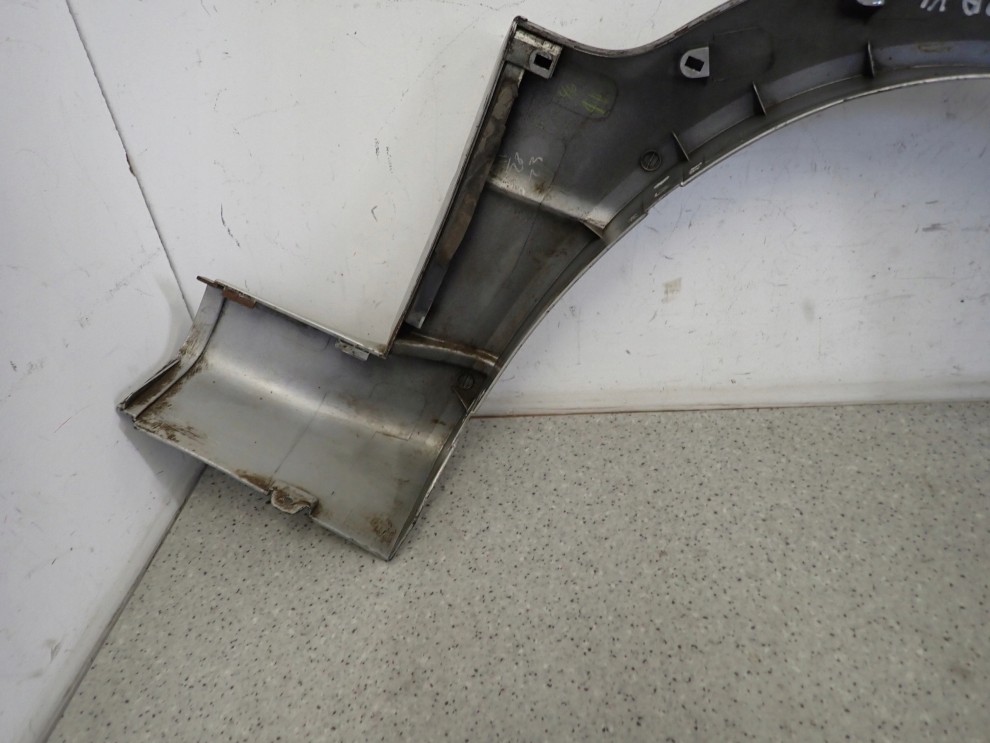 SUZUKI GRAND VITARA 99- LISTWA BŁOTNIKA LEWA 7/8