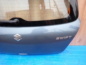 SUZUKI SWIFT MK6 04-09 KLAPA BAGAŻNIKA SZYBA TYLNA ZY4 8/10 MINIATURA