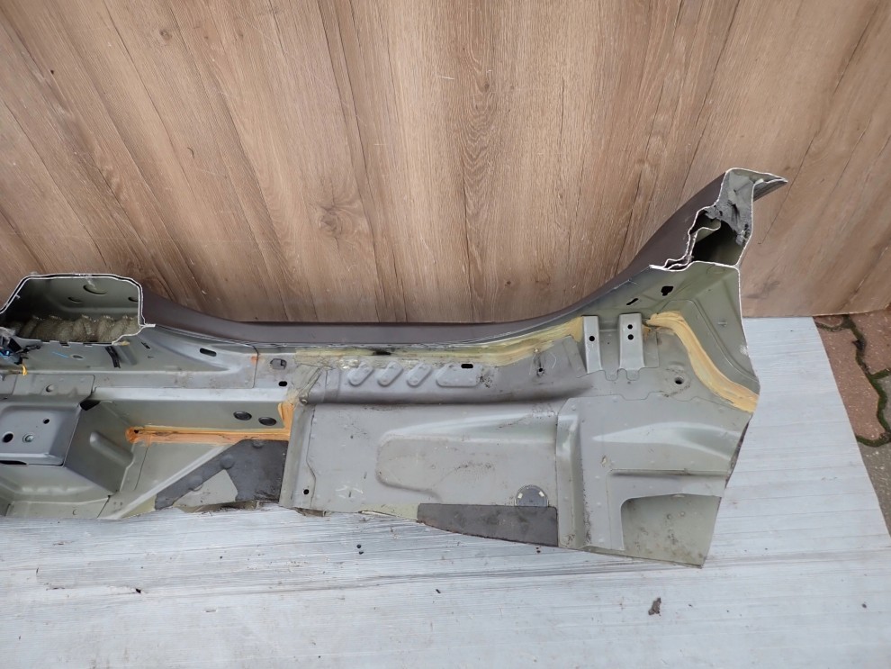 CHEVROLET ORLANDO 10- PRÓG PRAWY GYM 9/11