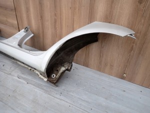 TOYOTA YARIS II 06-11 PRÓG LEWY RANT BŁOTNIKA 4/10 MINIATURA