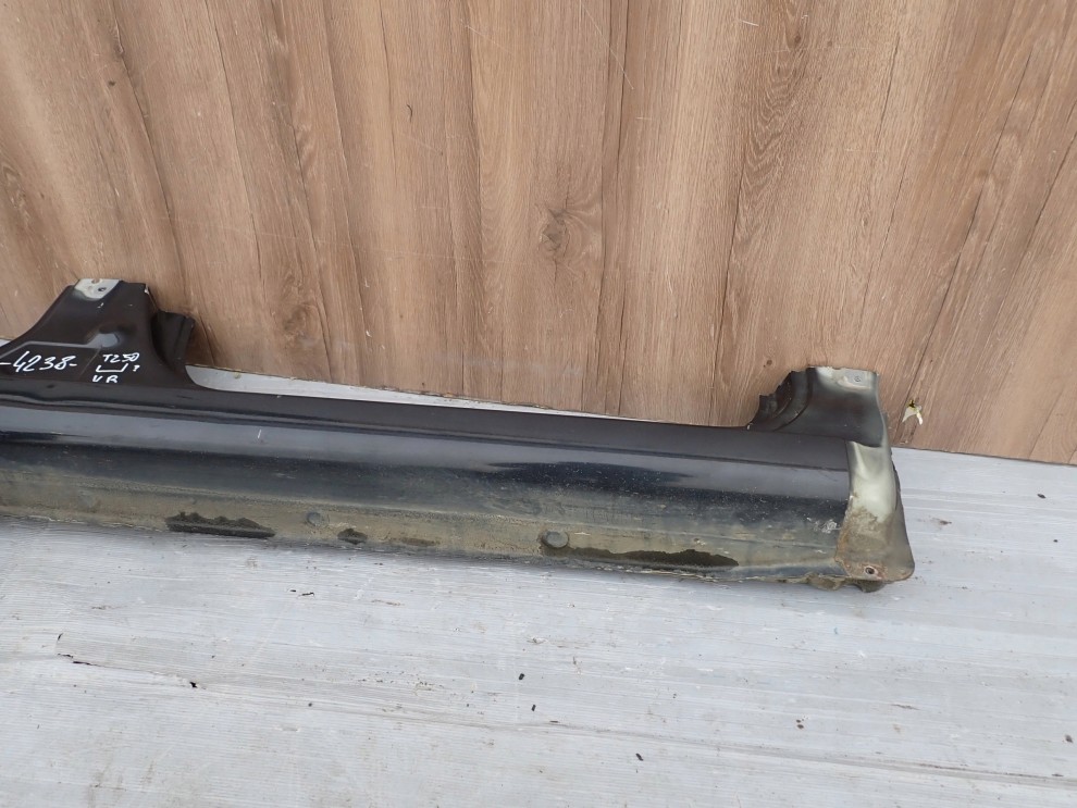 CHEVROLET AVEO HATCHBACK T250 07- PRÓG PRAWY 4/10