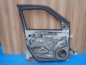 SUZUKI SWIFT 5d MK6 04-09 DRZWI PRZEDNIE LEWE ZCD 10/11 MINIATURA