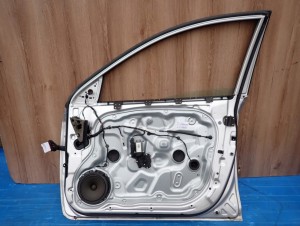 KIA CEED I 07-12 DRZWI PRZEDNIE PRAWE 9S 8/8 MINIATURA