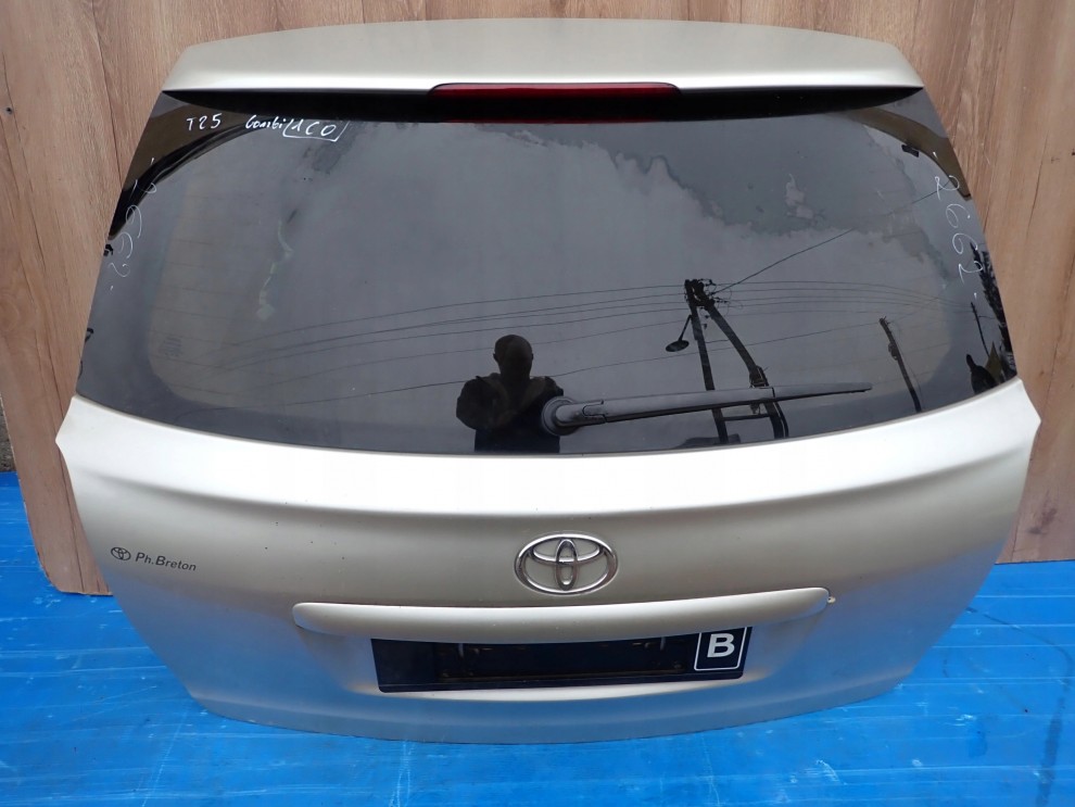 TOYOTA AVENSIS T25 KOMBI 03- KLAPA TYLNA SZYBA 1C0 1/15