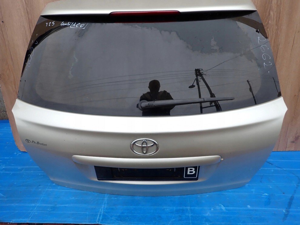 TOYOTA AVENSIS T25 KOMBI 03- KLAPA TYLNA SZYBA 1C0 2/15