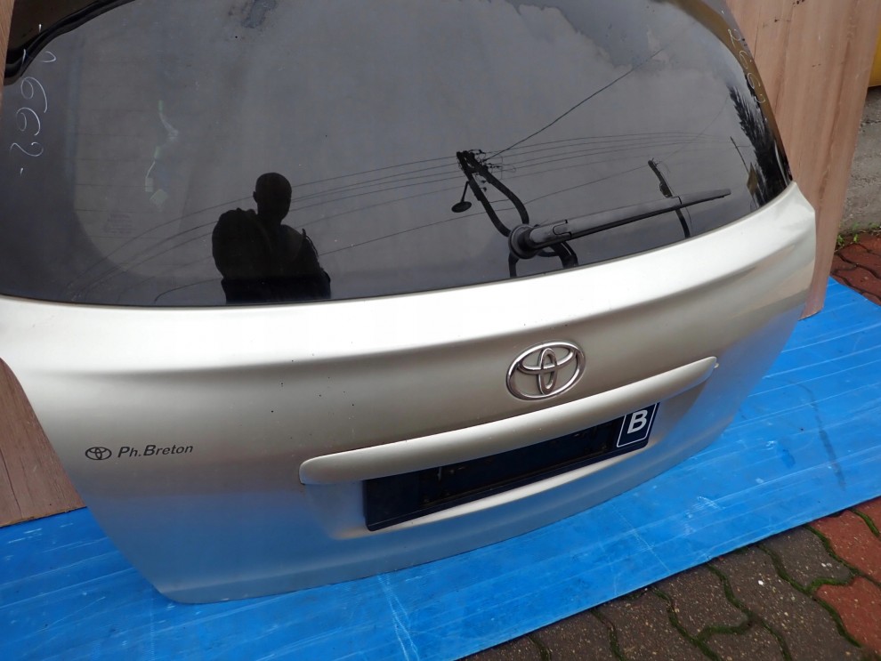 TOYOTA AVENSIS T25 KOMBI 03- KLAPA TYLNA SZYBA 1C0 3/15