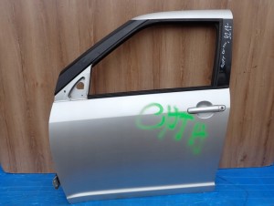 SUZUKI SWIFT 5d MK6 04-09 DRZWI PRZEDNIE LEWE ZCC
