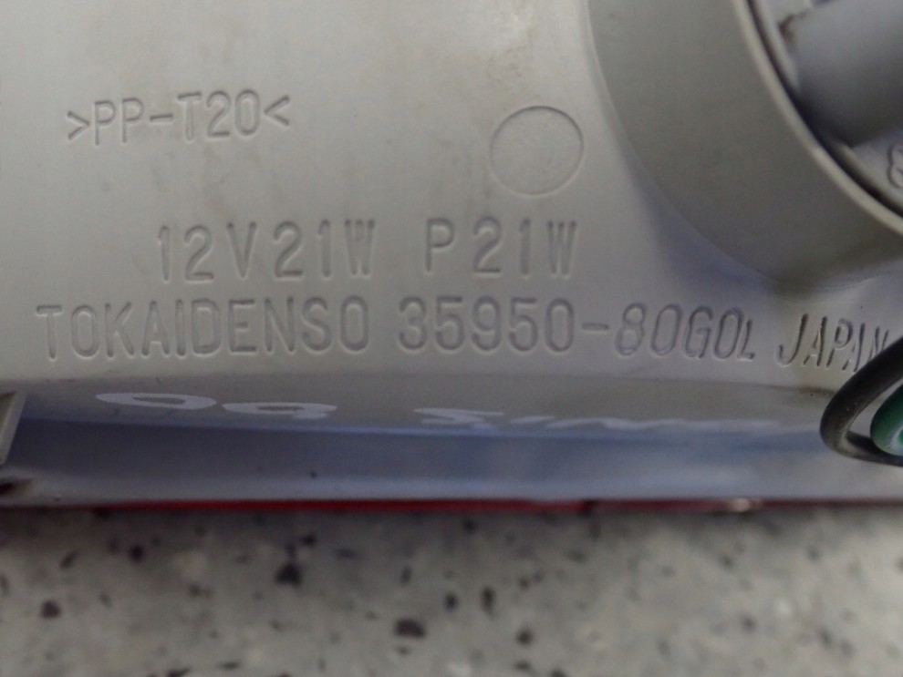 SUZUKI IGNIS 00-03 LAMPA PRZECIWMGIELNA TYLNA LEWA 5/6