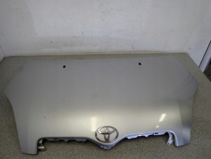 TOYOTA YARIS I 99-05 MASKA POKRYWA SILNIKA 1E7 11/14 MINIATURA