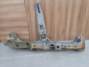 CHEVROLET ORLANDO 10- PRÓG LEWY GYM 9/11 MINIATURA