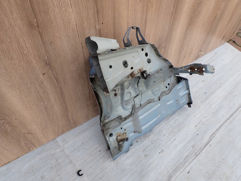 TOYOTA YARIS II 06-11 PODŁUŻNICA PRAWA 8T1 5/5