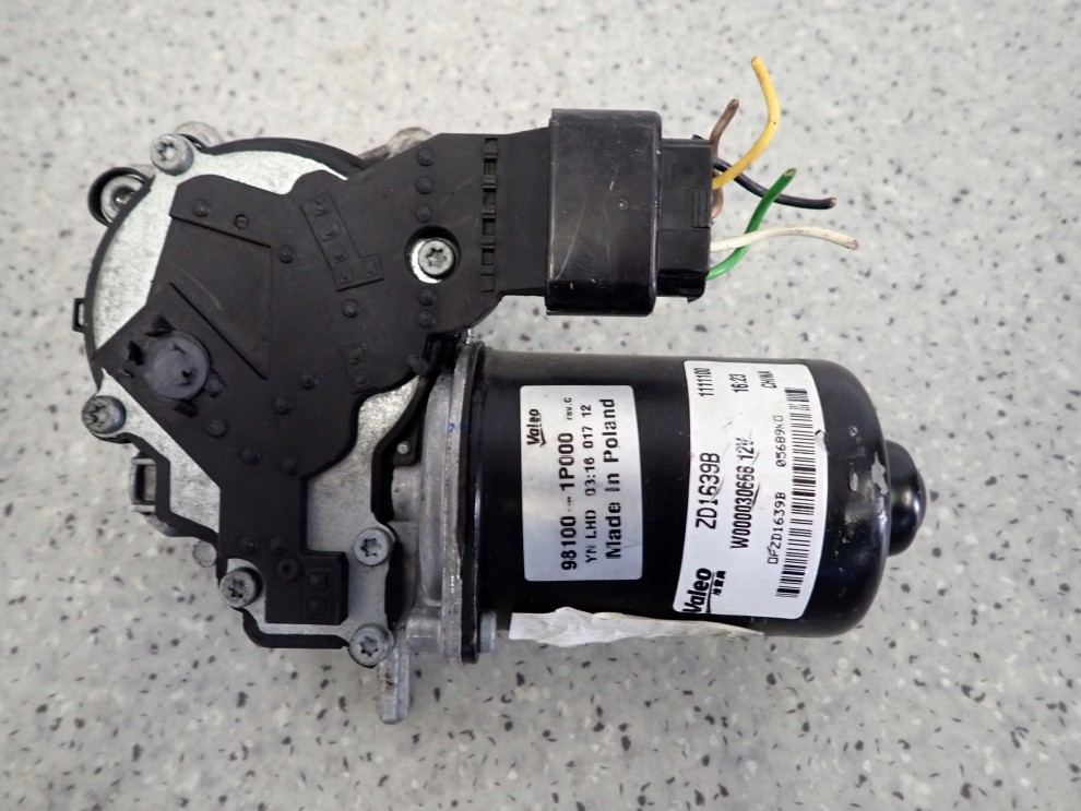 HYUNDAI IX20 09- SILNICZEK WYCIERACZEK PRZÓD 3/4