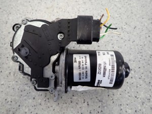 HYUNDAI IX20 09- SILNICZEK WYCIERACZEK PRZÓD 3/4 MINIATURA