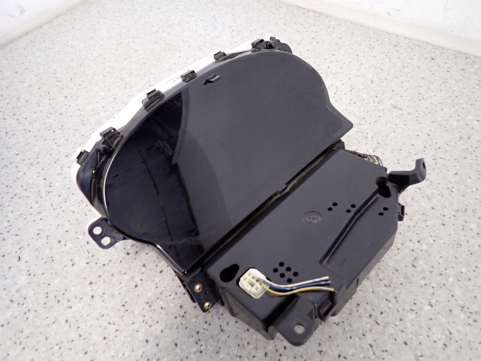 TOYOTA YARIS I 99-02 1.0 BENZYNA ZEGARY LICZNIK 4/10