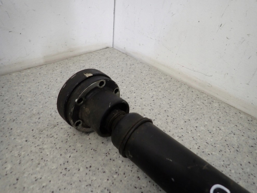 SUZUKI GRAND VITARA 06- 1.9 DDIS WAŁ NAPĘDOWY PRZEDNI 6/8