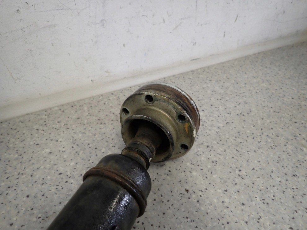 SUZUKI GRAND VITARA 06- 1.9 DDIS WAŁ NAPĘDOWY PRZEDNI 7/8