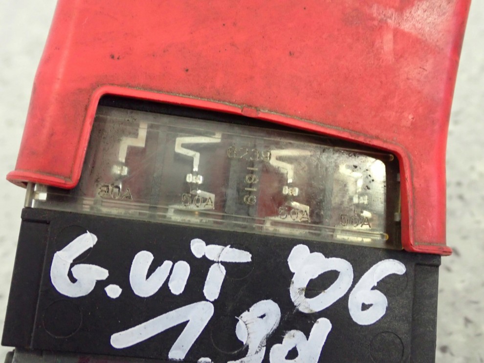 SUZUKI GRAND VITARA 06- 1.9 DDIS KLEMA PLUSOWA 2/6