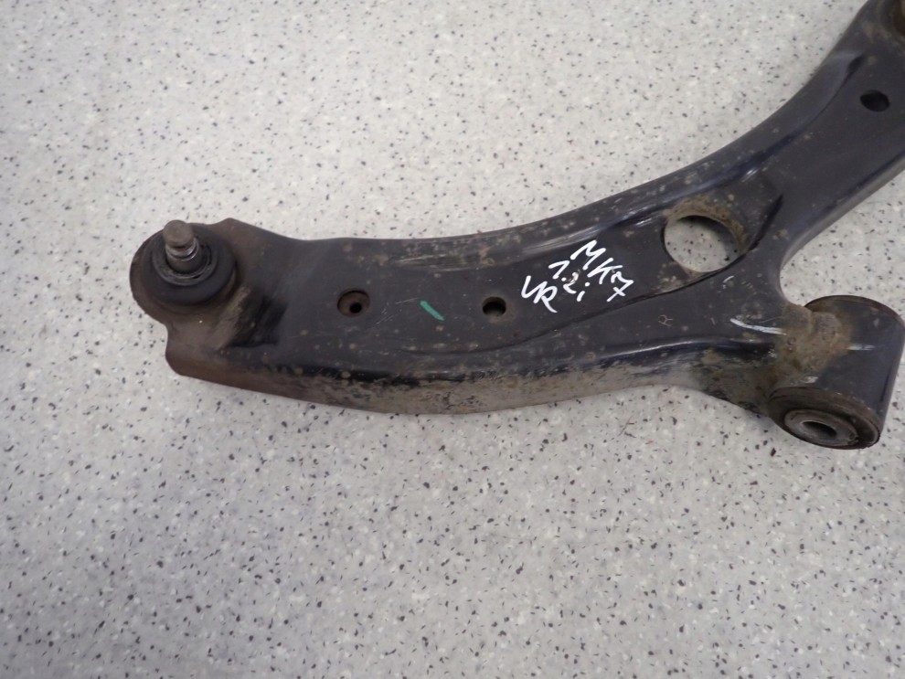 SUZUKI SWIFT IV MK7 10- WAHACZ PRZEDNI PRAWY 2/6