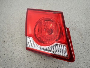 CHEVROLET CRUZE 08-12 LAMPA TYLNA LEWA WEWNĘTRZNA EUROPA 2/5 MINIATURA