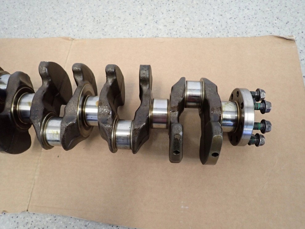 SUZUKI SWIFT MK6 04- M13A 1.3i WAŁ KORBOWY 3/8