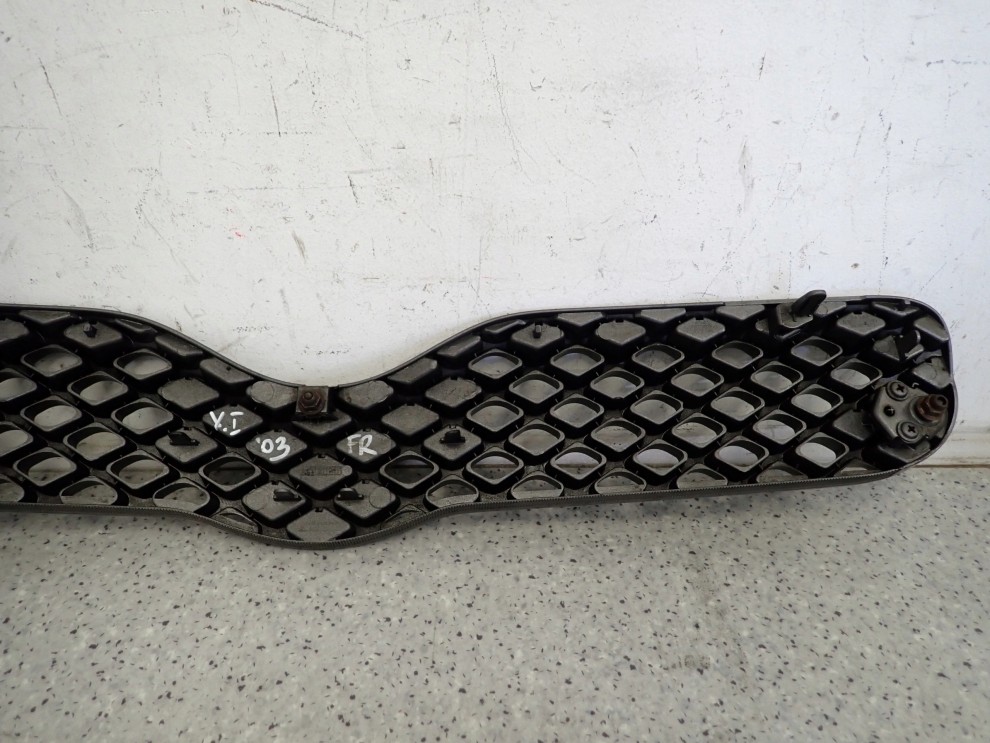 TOYOTA YARIS FR VNK 03- ATRAPA PRZEDNIA GRILL 7/7