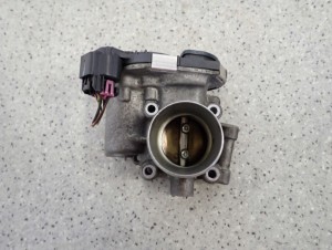 CHEVROLET ORLANDO 1.4T 10- PRZEPUSTNICA POWIETRZA 2/7 MINIATURA