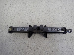 TOYOTA LEWAREK PODNOŚNIK SAMOCHODOWY