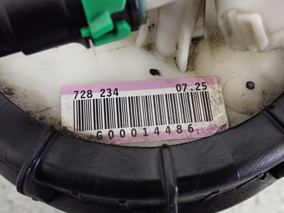 MAZDA 6 GG 05-07 2.0 DIESEL RF7J CZUJNIK POZIOMU PALIWA 3/6