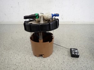 MAZDA 6 GG 05-07 2.0 DIESEL RF7J CZUJNIK POZIOMU PALIWA